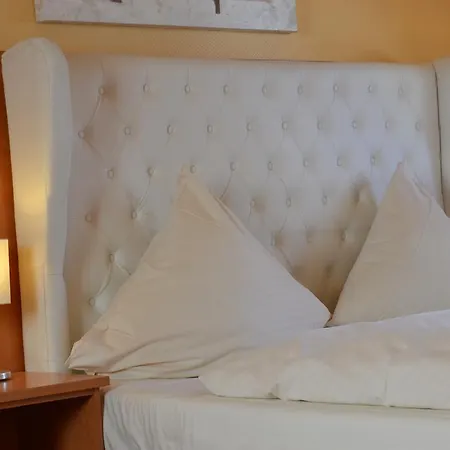 Star Am Dom Superior Отель 3*